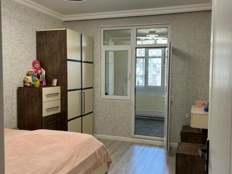 4 otaqlı köhnə tikili - 20 Yanvar m. - 130 m²