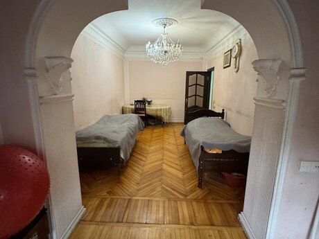 3 otaqlı köhnə tikili - Xalqlar Dostluğu m. - 85 m²