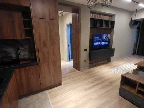 2-комн. новостройка - м. 8 ноября - 70 м²