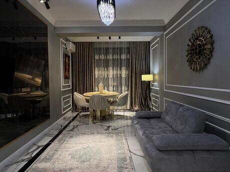 Elan №6135838 - Bakı, 28 May m., 2 otaqlı, 90 m², 15/20 mərtəbə