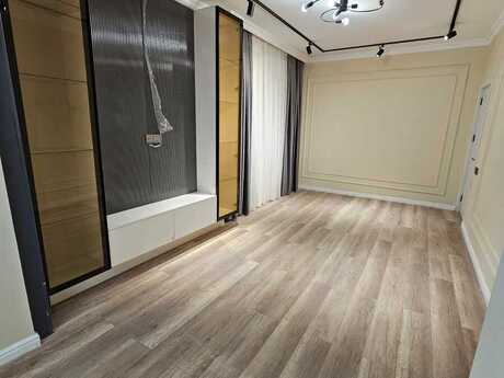 3 otaqlı köhnə tikili - 7-ci mikrorayon q. - 70 m²