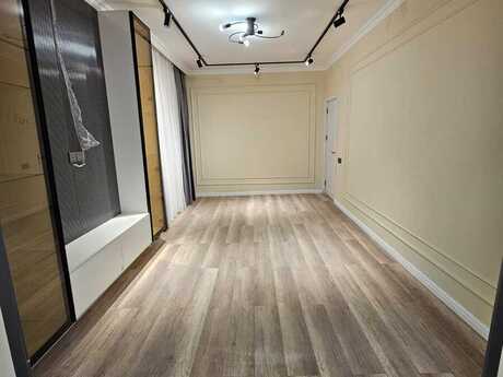 3 otaqlı köhnə tikili - 7-ci mikrorayon q. - 70 m²
