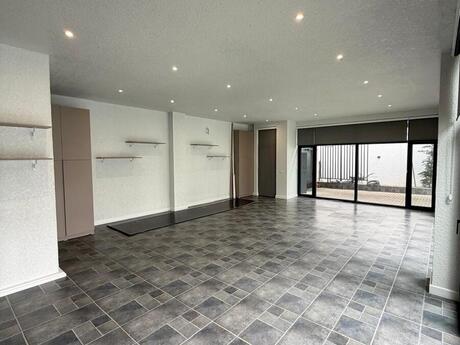6 otaqlı həyət evi/bağ evi - Mərdəkan q. - 400 m²