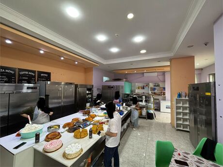 Obyekt - Azadlıq Prospekti m. - 160 m²