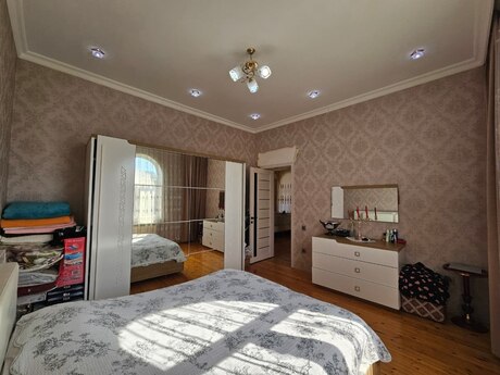 8 otaqlı həyət evi/bağ evi - Həzi Aslanov q. - 232 m²