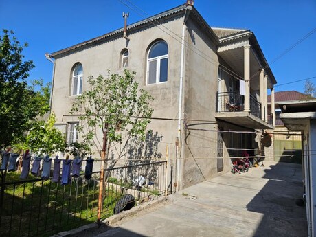 Elan №6135874 - Bakı, Həzi Aslanov q., 8 otaqlı, 232 m²