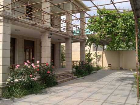 5 otaqlı həyət evi/bağ evi - Abşeron r. - 130 m²