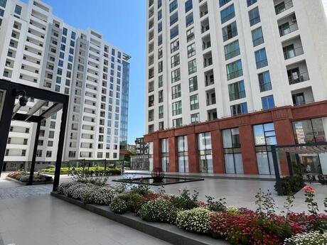 4 otaqlı yeni tikili - Elmlər Akademiyası m. - 174 m²