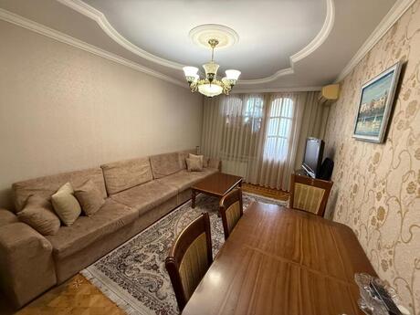 3-комн. вторичка - м. Кара Караев - 65 м²