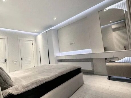 3-комн. новостройка - м. Нариман Нариманов - 126 м²