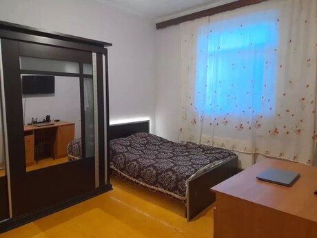 4 otaqlı həyət evi/bağ evi - Xətai r. - 90 m²
