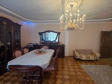 4 otaqlı köhnə tikili - Yeni Yasamal q. - 100 m²