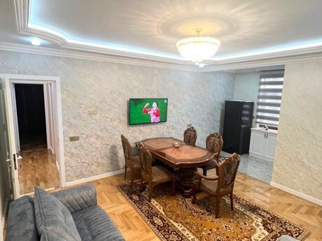 3-комн. новостройка - м. Иншаатчылар - 110 м²