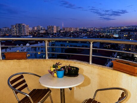 Elan №6136023 - Bakı, İnşaatçılar m., 2 otaqlı, 80 m², 15/20 mərtəbə