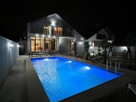 5 otaqlı həyət evi/bağ evi - Pirşağı q. - 250 m²