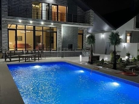 5 otaqlı həyət evi/bağ evi - Pirşağı q. - 250 m²