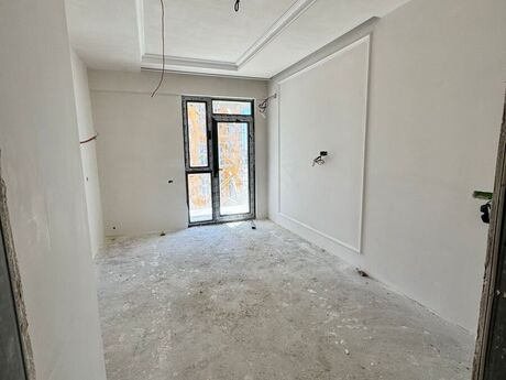 4-комн. новостройка - м. Бакмил - 130 м²