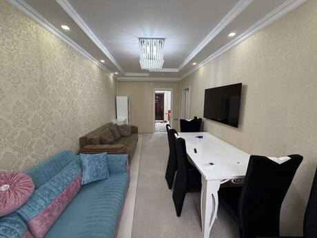 2-комн. новостройка - м. Иншаатчылар - 65 м²