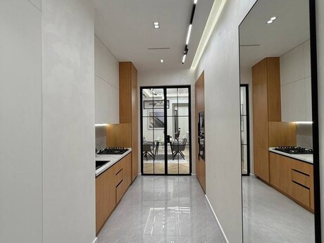 4 otaqlı yeni tikili - Xətai r. - 130 m²