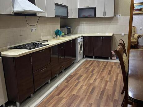 3-комн. новостройка - Насиминский р. - 120 м²