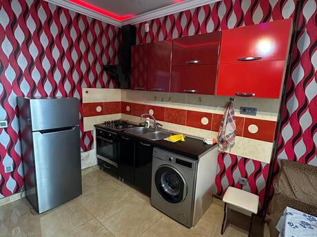 2 otaqlı yeni tikili - İnşaatçılar m. - 96 m²