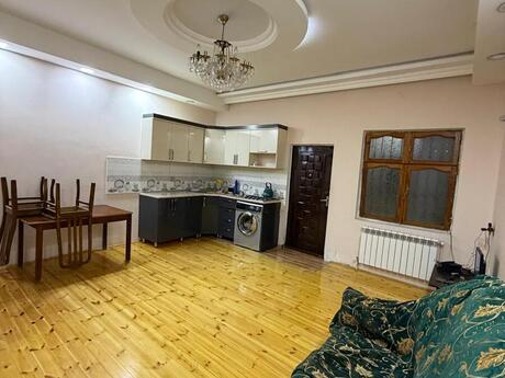 2 otaqlı həyət evi/bağ evi - İnşaatçılar m. - 75 m²