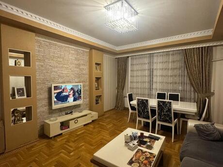 3 otaqlı yeni tikili - Şah İsmayıl Xətai m. - 125 m²