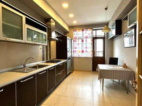 2 otaqlı yeni tikili - Nəsimi r. - 95 m²
