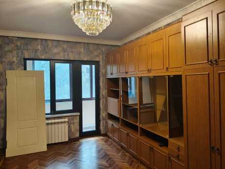 4 otaqlı köhnə tikili - Azadlıq Prospekti m. - 100 m²