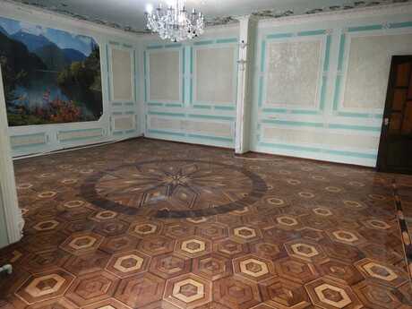 4 otaqlı köhnə tikili - Əhmədli q. - 125 m²