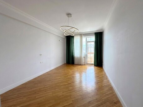 3 otaqlı yeni tikili - Elmlər Akademiyası m. - 158 m²