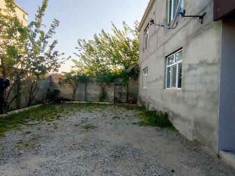 5 otaqlı həyət evi/bağ evi - Binə q. - 200 m²