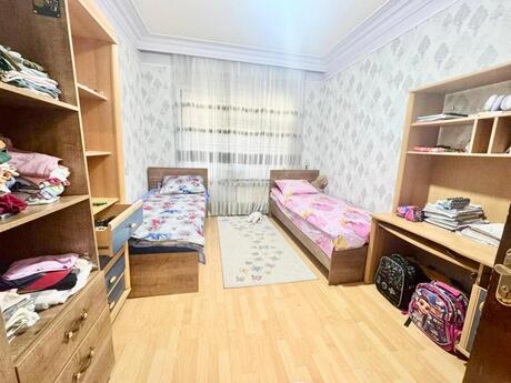 4 otaqlı köhnə tikili - Neftçilər m. - 100 m²