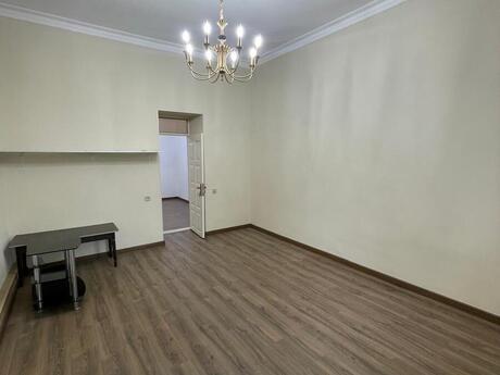 3-комн. офис - м. Сахил - 95 м²
