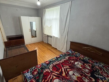 2 otaqlı köhnə tikili - Neftçilər m. - 45 m²