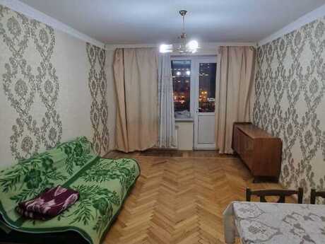 3 otaqlı köhnə tikili - Nizami m. - 90 m²
