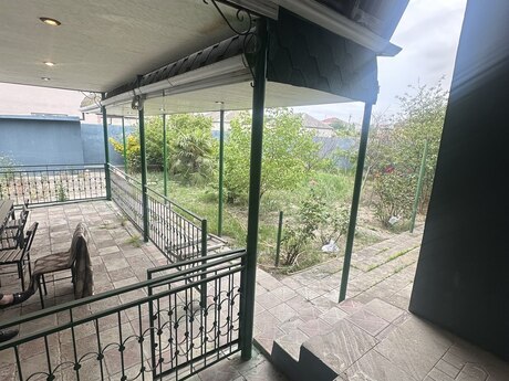 4 otaqlı həyət evi/bağ evi - Savalan q. - 160 m²
