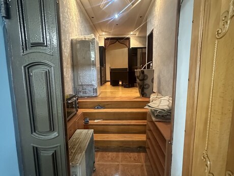4 otaqlı həyət evi/bağ evi - Savalan q. - 160 m²