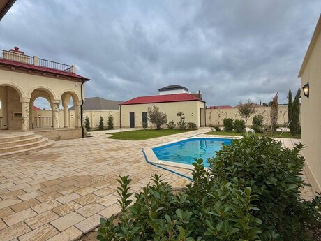 6 otaqlı həyət evi/bağ evi - Mərdəkan q. - 400 m²