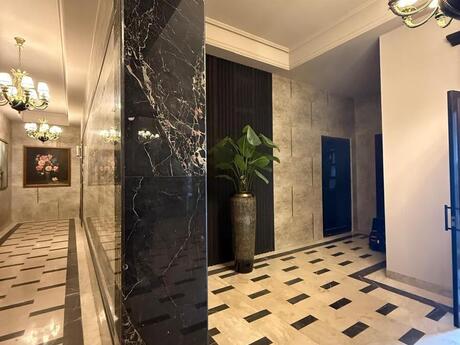 6 otaqlı yeni tikili - Nizami m. - 423 m²