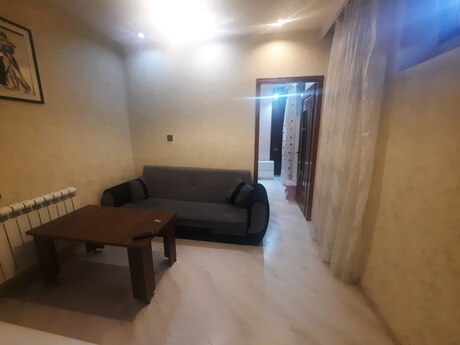 2 otaqlı köhnə tikili - Bayıl q. - 42 m²