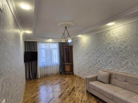 2 otaqlı köhnə tikili - Əhmədli q. - 54 m²