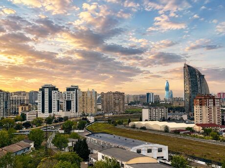 4-комн. новостройка - м. 28 мая - 175 м²