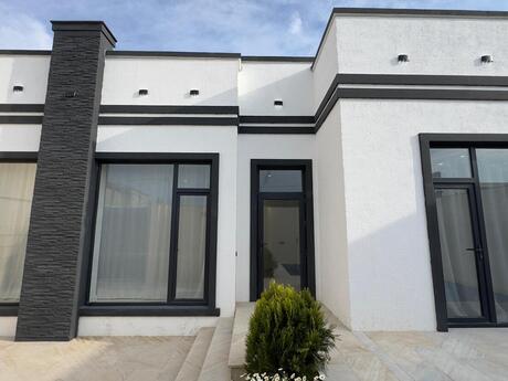 4 otaqlı həyət evi/bağ evi - Şüvəlan q. - 160 m²