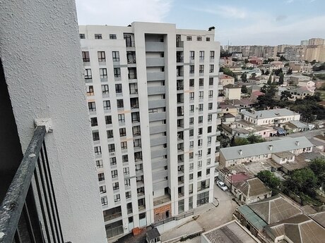 3 otaqlı yeni tikili - Qaraçuxur q. - 80 m²