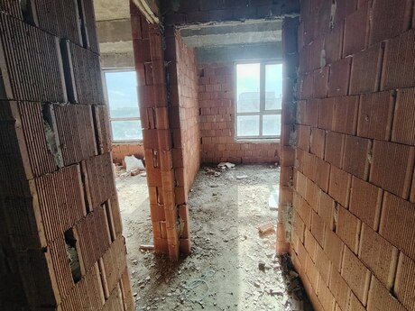 3 otaqlı yeni tikili - Qaraçuxur q. - 80 m²