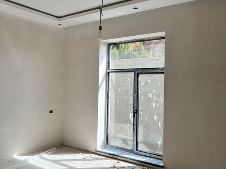 4 otaqlı həyət evi/bağ evi - Buzovna q. - 120 m²