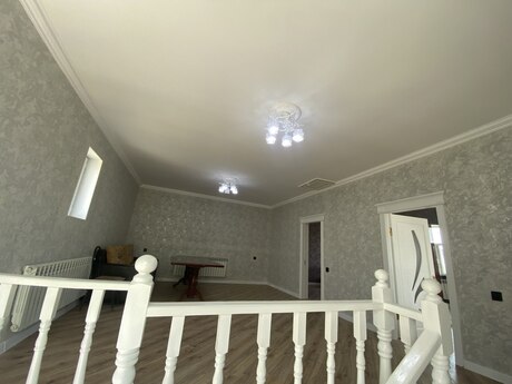 5 otaqlı həyət evi/bağ evi - Hövsan q. - 200 m²
