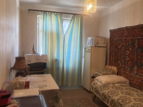 3 otaqlı köhnə tikili - Xalqlar Dostluğu m. - 72 m²