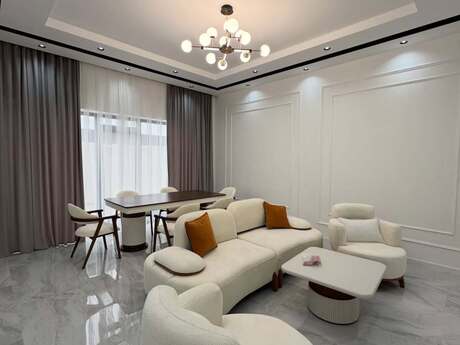 4 otaqlı həyət evi/bağ evi - Mərdəkan q. - 150 m²